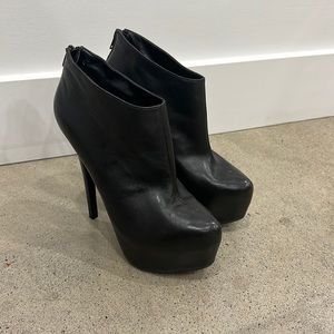 Steve madden platform ankle boot, black, leather size 39 heel height, 6 inches